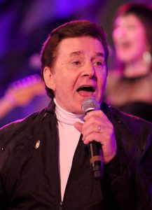 Bobby Sherman, 60’s teen hearthrob, dies aged 81 as tributes pour in