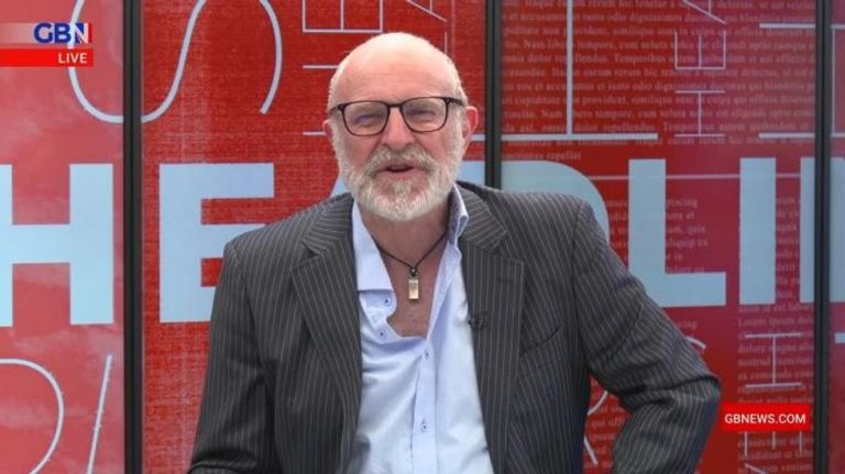 BBC Antiques Roadshow expert urges guest to alter historic diamond ring as she tips £40k bidding war