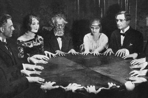 After the first world war, séances boomed – and dead soldiers ‘wrote’ home