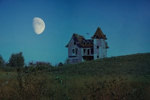 A brief history of the haunted house in western cinema and literature