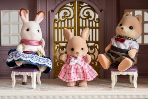 Children’s books feature tidy nuclear families – but the animal kingdom tells a different story